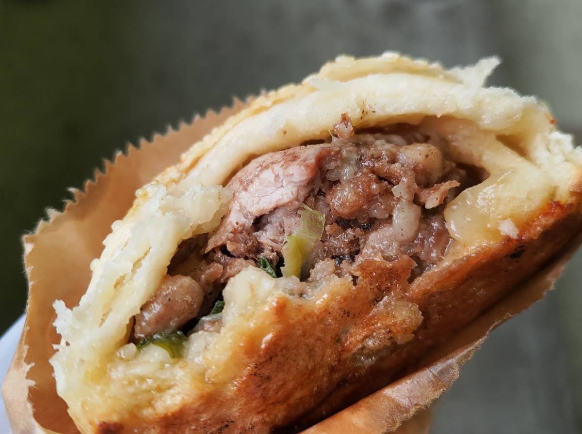 窯焼き熱々の福州元祖胡椒餅
